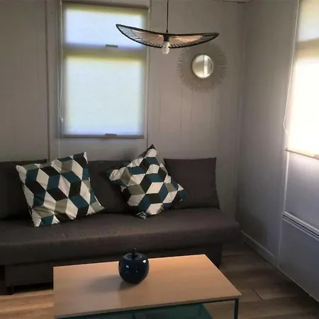 3 Etoiles - Piscine - Ccbbehi 营地 *