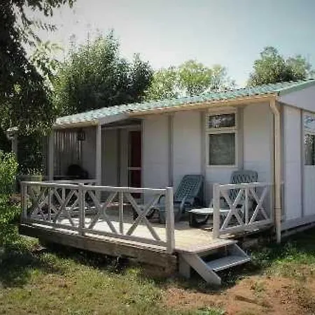 Kamp alanı 3 Etoiles - Piscine - Ccbbehi Verruyes