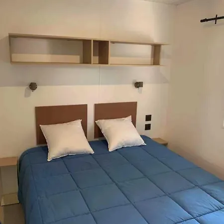 Kamp alanı 3 Etoiles - Piscine - Ccbbehi