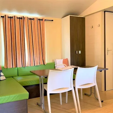 3 Etoiles - Piscine - Ccbbehi