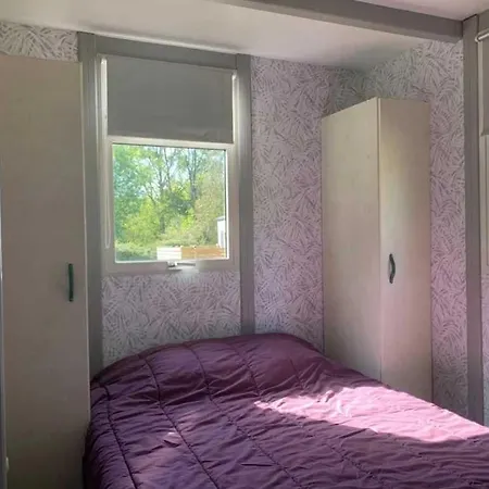 3 Etoiles - Piscine - Ccbbehi 营地 *